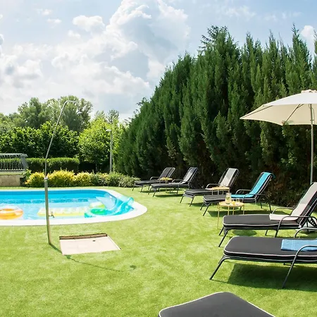 Oliva Boutique Hotel *